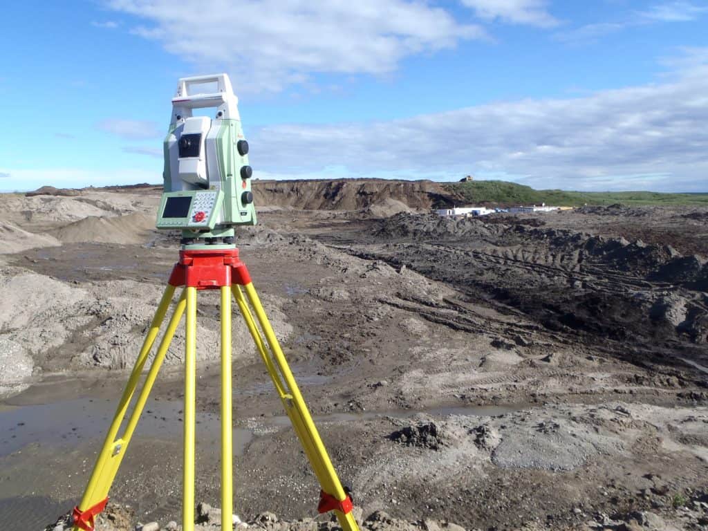 Inuvialuit surveying, Tuktoyaktuk, Northwest Territories, Canada, Canadian Surveyors, Survey gear